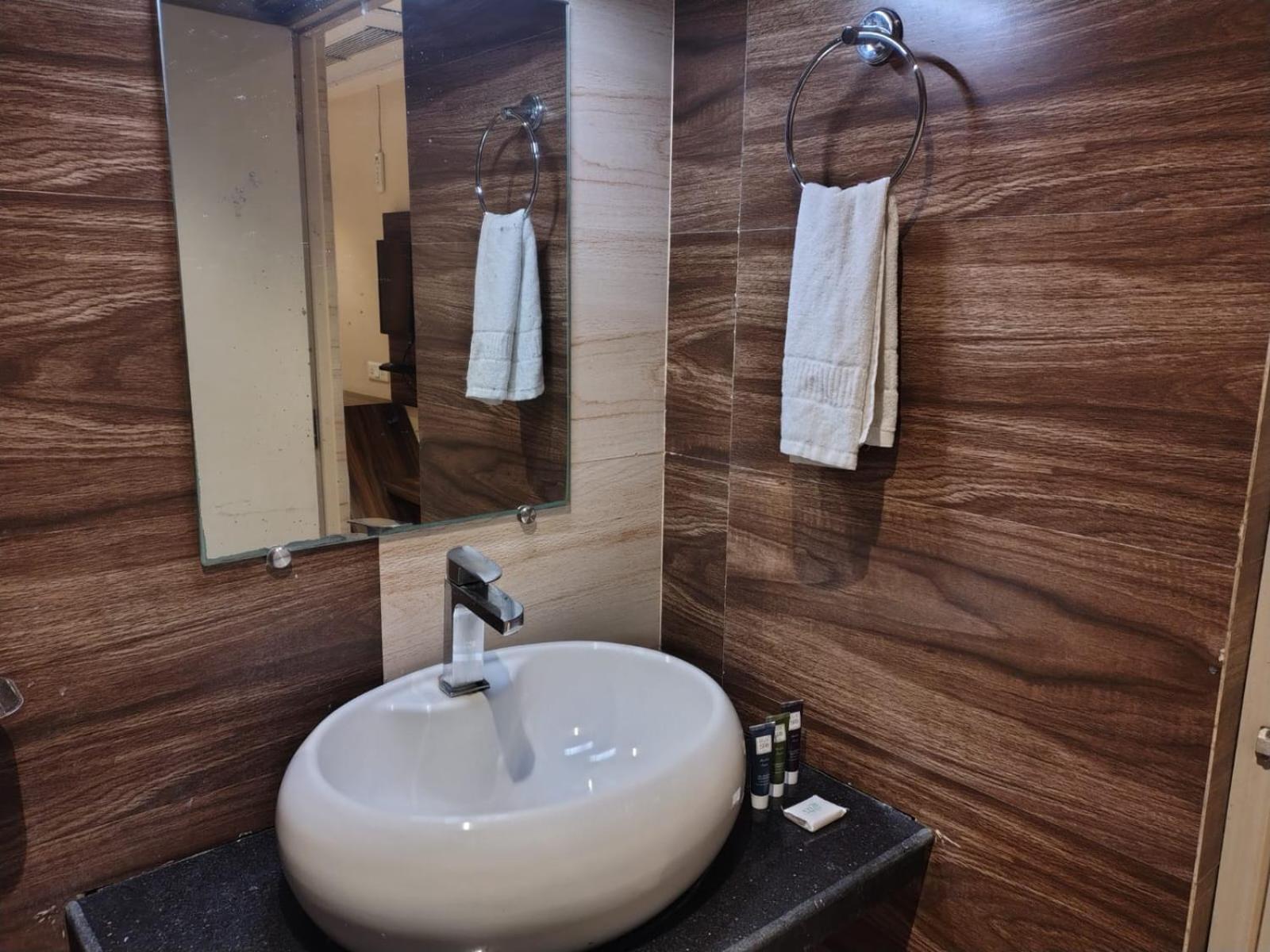 Orangepetal Comfort Hillton Digha  Esterno foto
